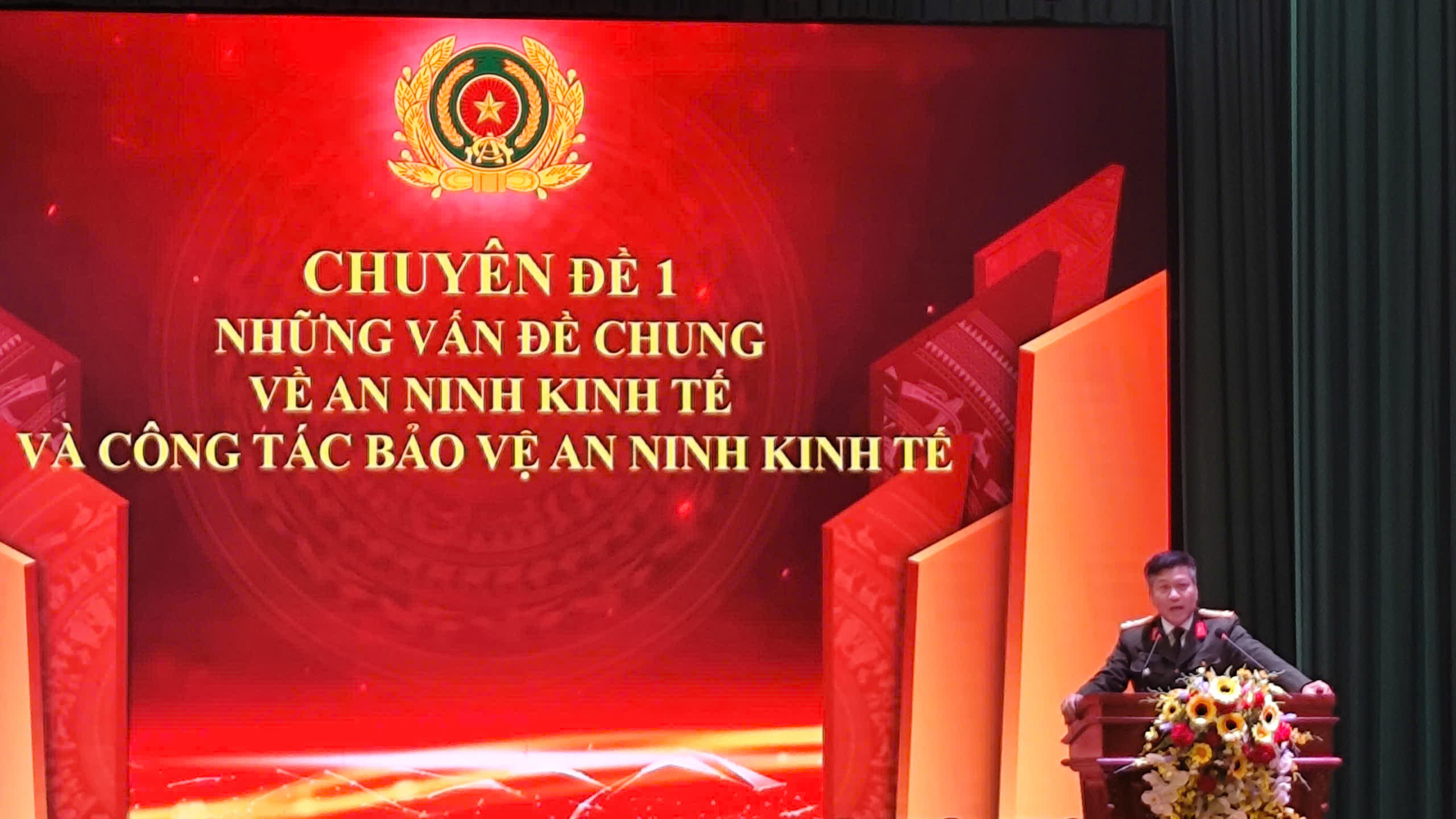 Tập huấn nghiệp vụ bảo đảm an ninh kinh tế cho Công an cấp xã